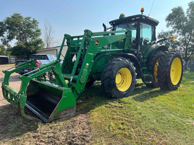 john-deere-7230r-image-1
