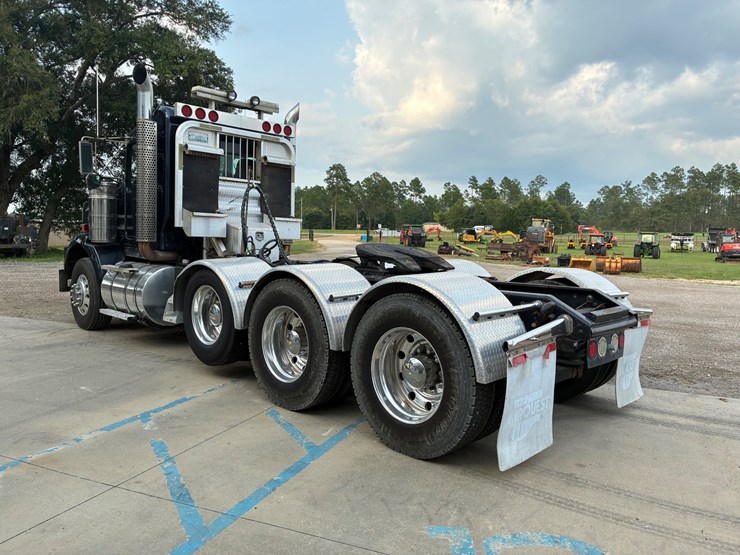 2009-kenworth-t800-image-4