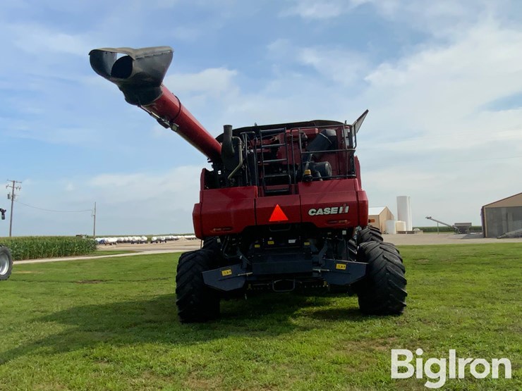 2017-case-ih-8240-image-6