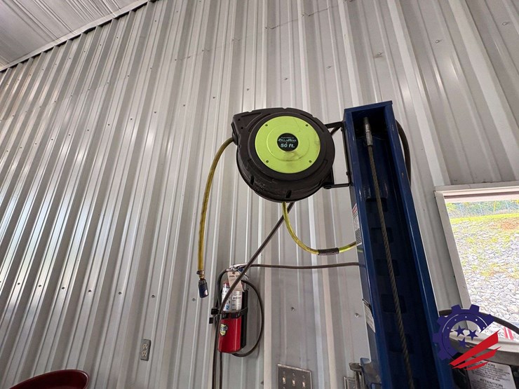 2014-bendpak-hds-14x-14,000-lb.-extended-four-post-vehicle-lift-with-dual-rolling-bridge-jacks-image-38