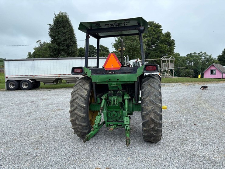 john-deere-3155-image-8