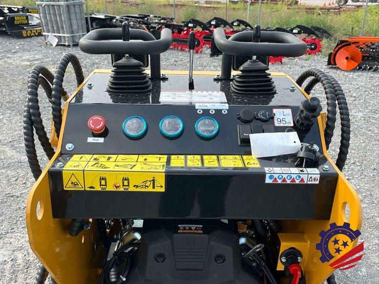 unused-2026-agt-mx-crt23-compact-track-loader-image-16
