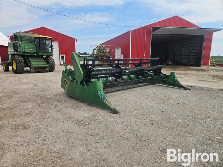 john-deere-216-image-3