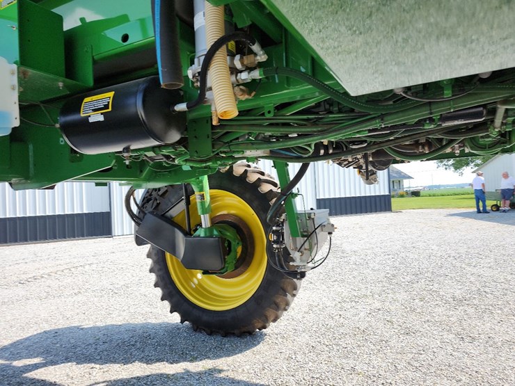 2011-john-deere-4730-image-27