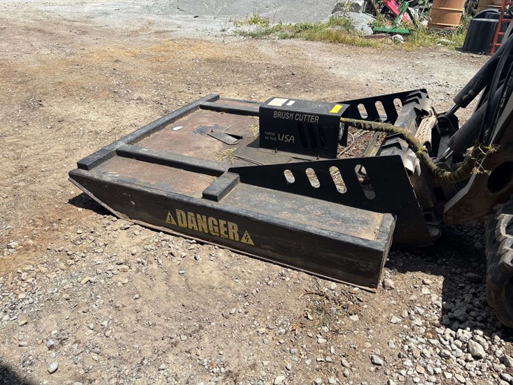 72''-brush-cutter-for-skid-steer-image-6