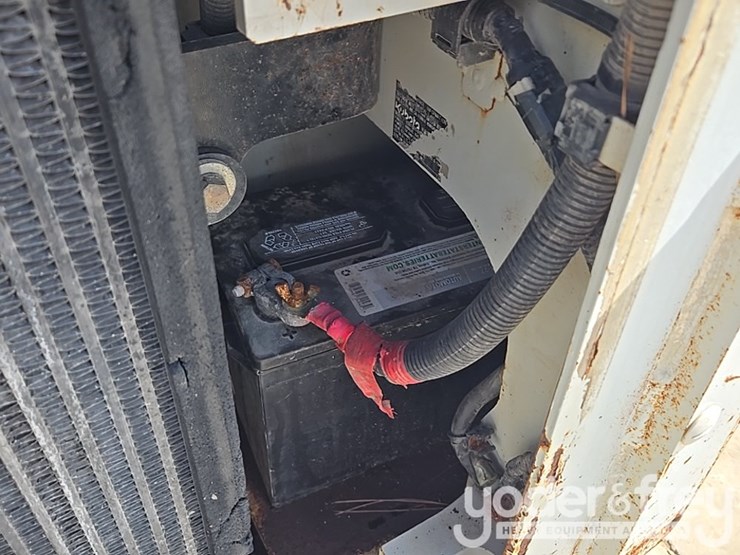 2019-takeuchi-tl8-image-38