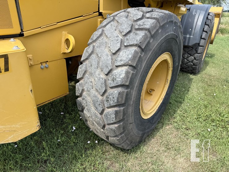 2019-deere-524l-image-28