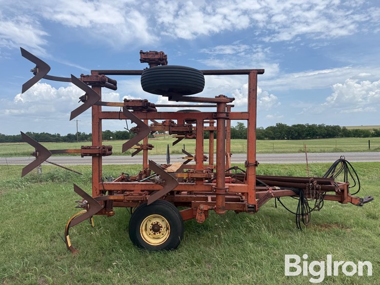 sunflower-24’-chisel-plow-image-6