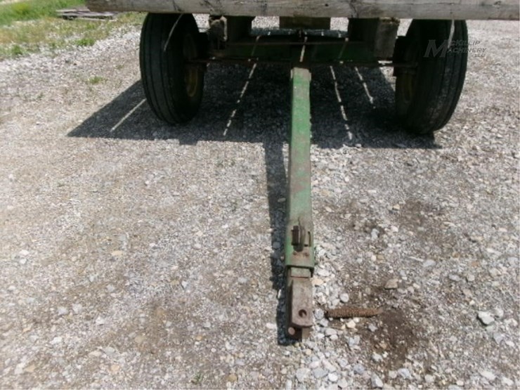 hay-wagon-15'-9"-3440-image-3