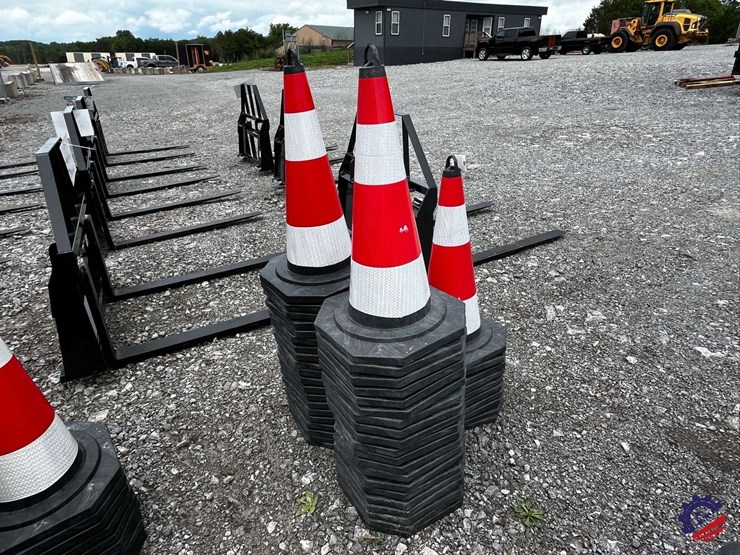 (50)-unused-2026-ce-irstc-safety-traffic-cones-image-6