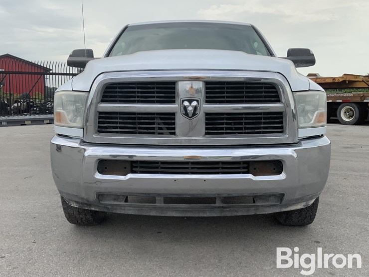 2012-dodge-2500-image-2