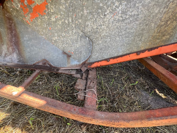 #9904-•-allis-chalmers-corn-chopper-image-13