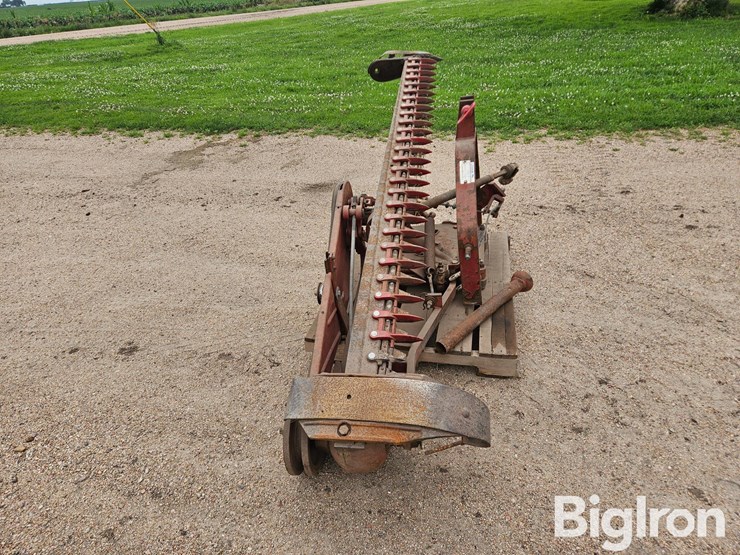 international-1300-image-4