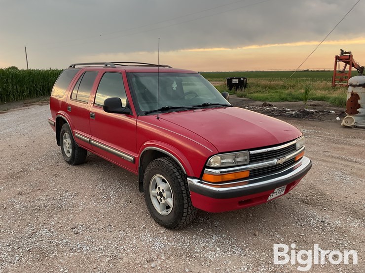1998-chevrolet-blazer-image-3