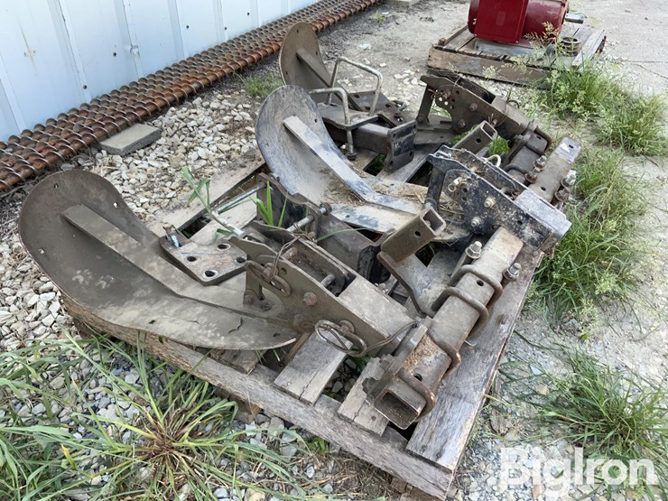 john-deere-608c-image-3