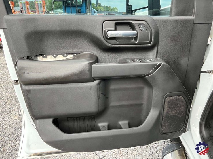 2021-chevrolet-silverado-2500-image-61
