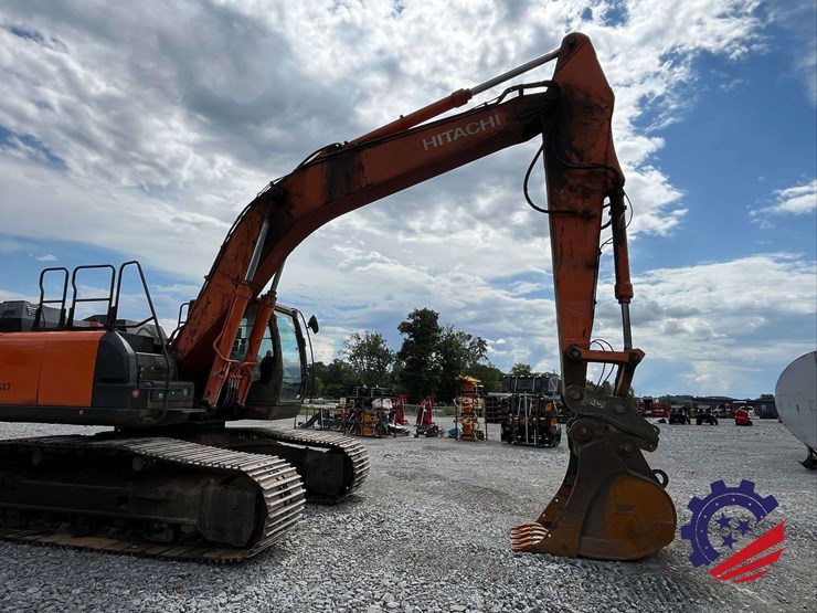 2018-hitachi-zx300-lc-6n-image-28