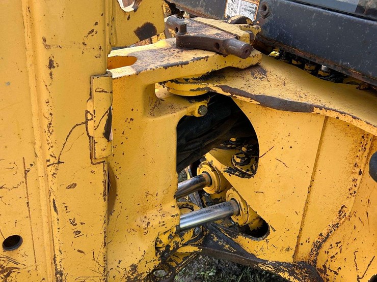 jd-410d-backhoe-image-21