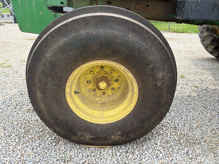 john-deere-4450-image-11