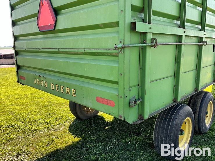 john-deere-716-image-15