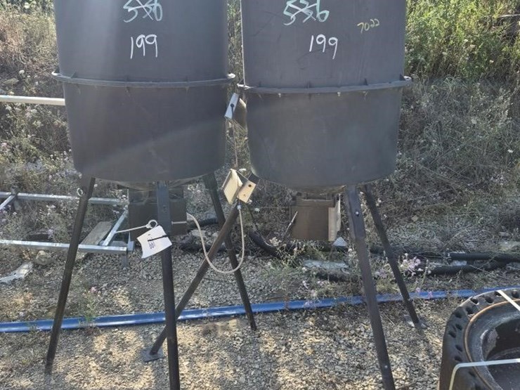 aquapro-wildgame-feeders-image-1