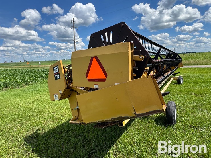 caterpillar-f30-image-15
