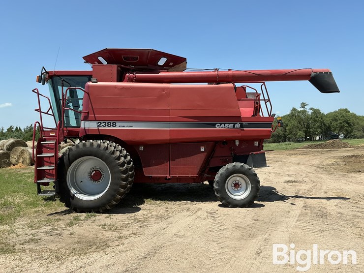 2002-case-ih-2388-image-8