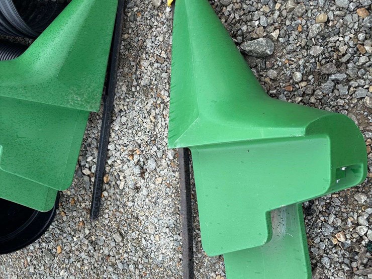 end-dividers-for-john-deere-draper-image-3