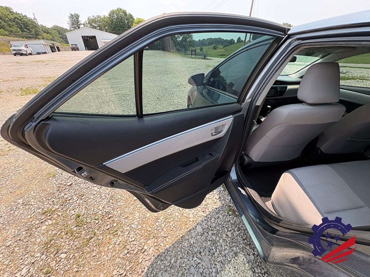 2015-toyota-carolla-l/le-image-54