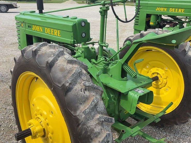 john-deere-h-image-8
