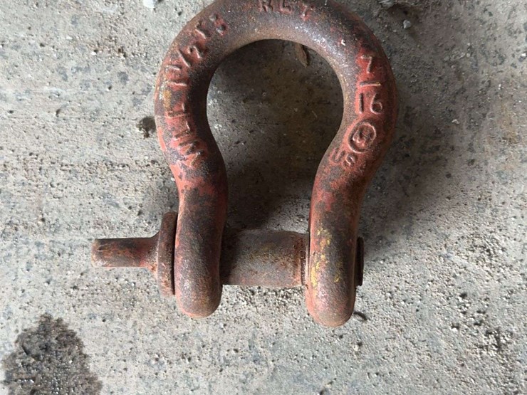 antique-cast-iron-farm-tractor-shackle-clevis-hardware-lot-image-10