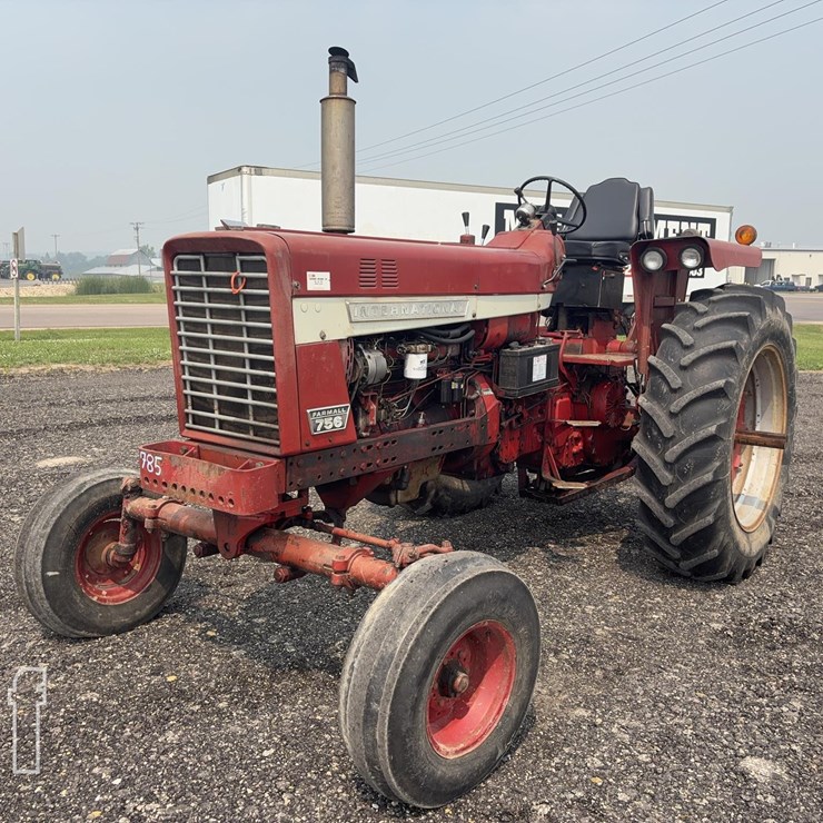 INTERNATIONAL 756