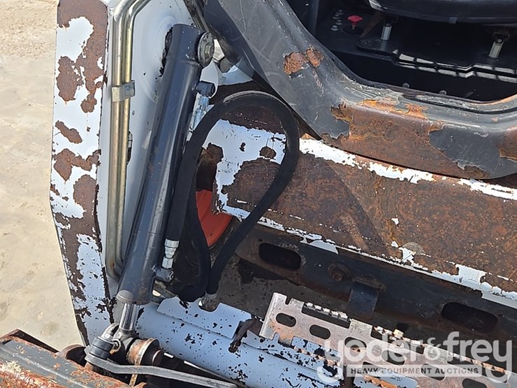 2019-bobcat-s450-image-19
