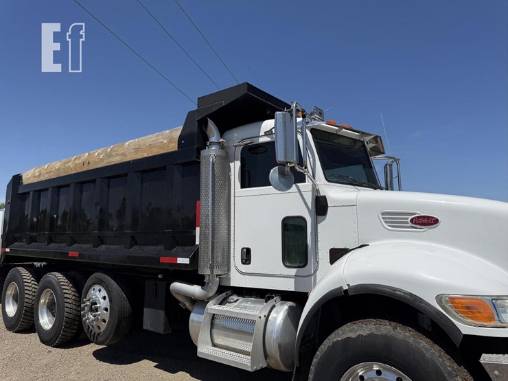 2005-peterbilt-335-image-7