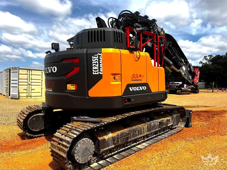 2025-volvo-ecr235e-tunnel-boom-hydraulic-excavator-image-45