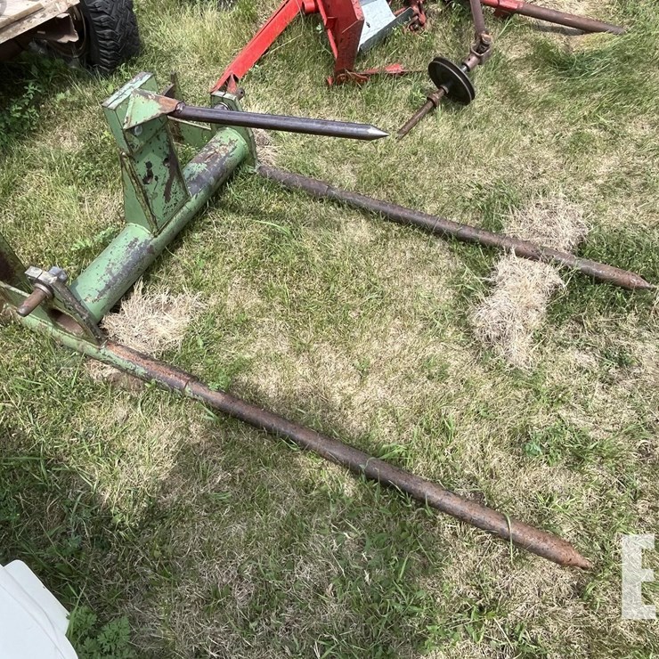 WISHEK 3PT BALE CARRIER