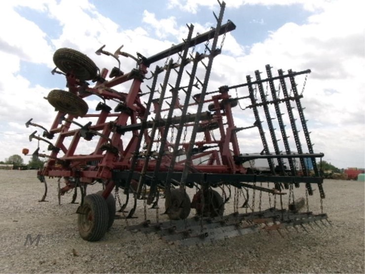 case-ih-4300-image-9