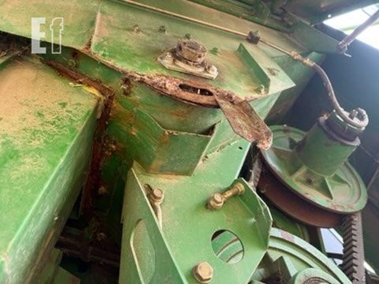 1993-john-deere-9600-image-36