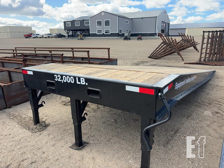 2025-industrias-america-loading-dock-model-r820-image-4