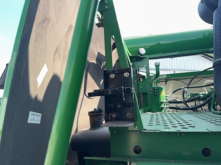 2010-john-deere-9670-sts-image-74