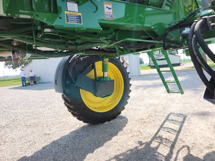 2011-john-deere-4730-image-28