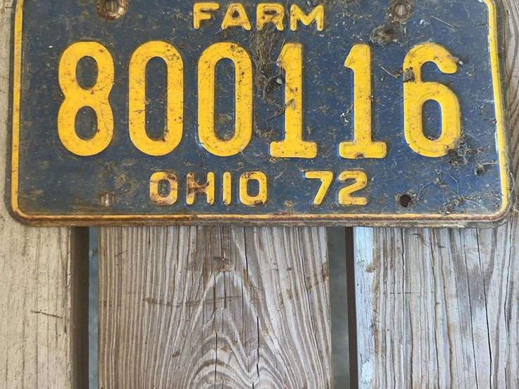 1972-ohio-farm-license-plate-yellow-on-blue-image-1