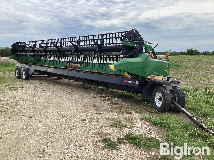2018-john-deere-635fd-image-1