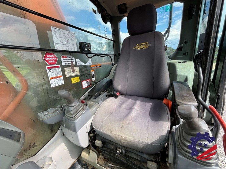 2018-hitachi-zx300-lc-6n-image-88