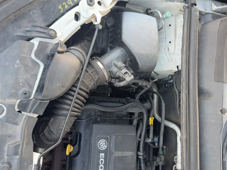2017-buick-encore-image-36