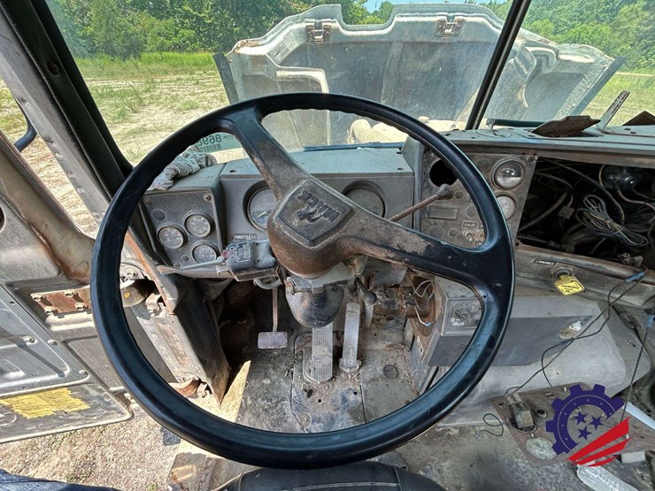 1988-mack-dm690s-image-78