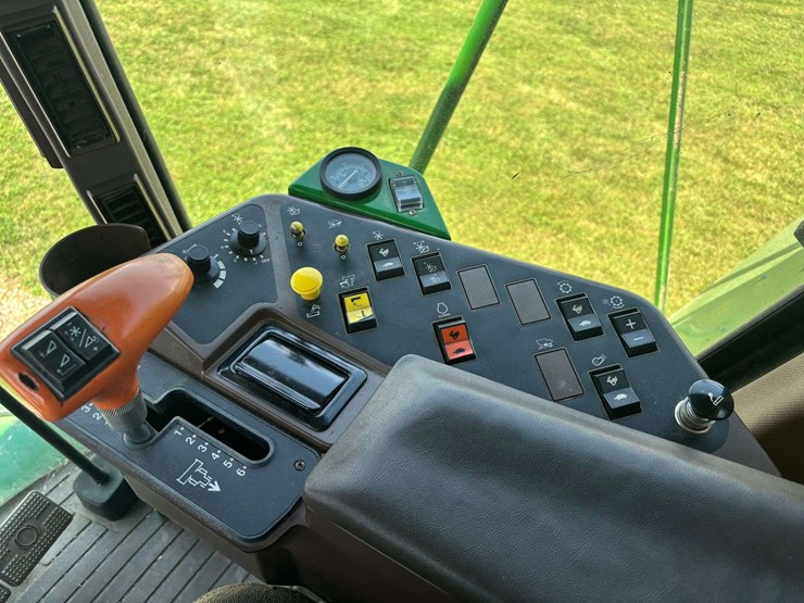 1995-john-deere-9500-image-24