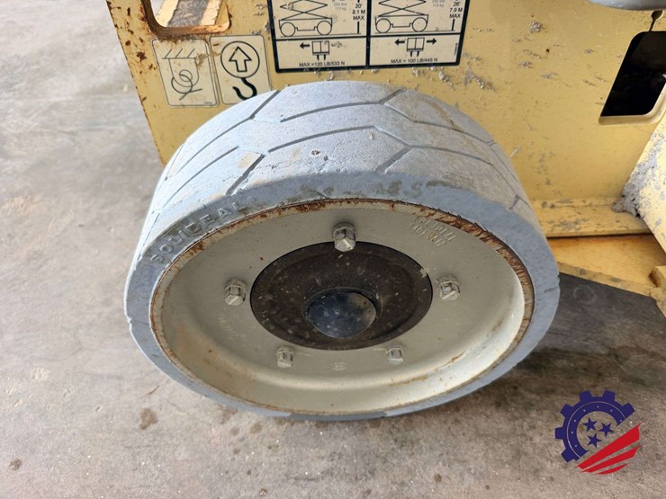 2017-jlg-2632es-image-10