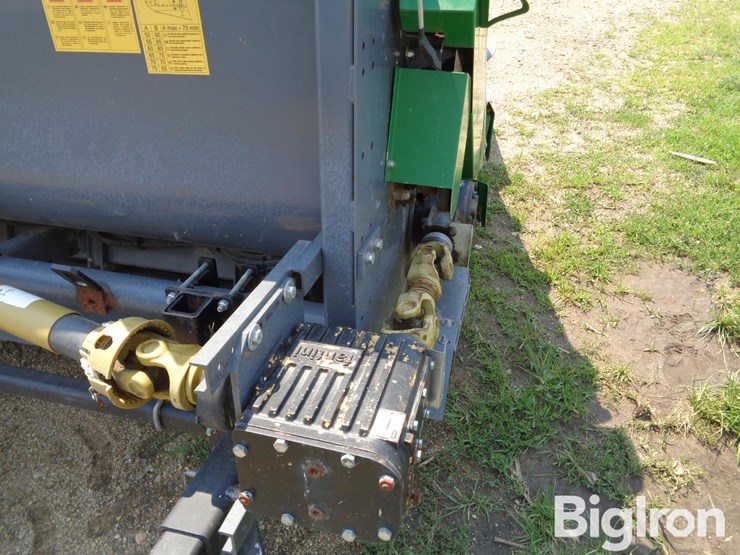 2011-john-deere-a-image-17