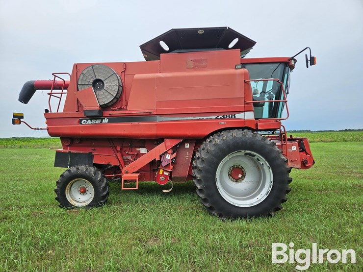 2004-case-ih-2388-image-4